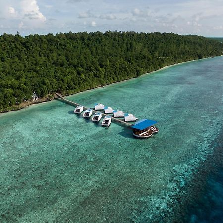 Arasatu Villas & Sanctuary Maratua Island Buitenkant foto